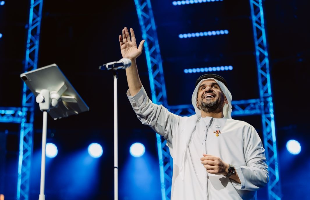 حسين الجسمي وداليا مبارك يحييان حفلاً غنائياً في فندق قصر الإمارات