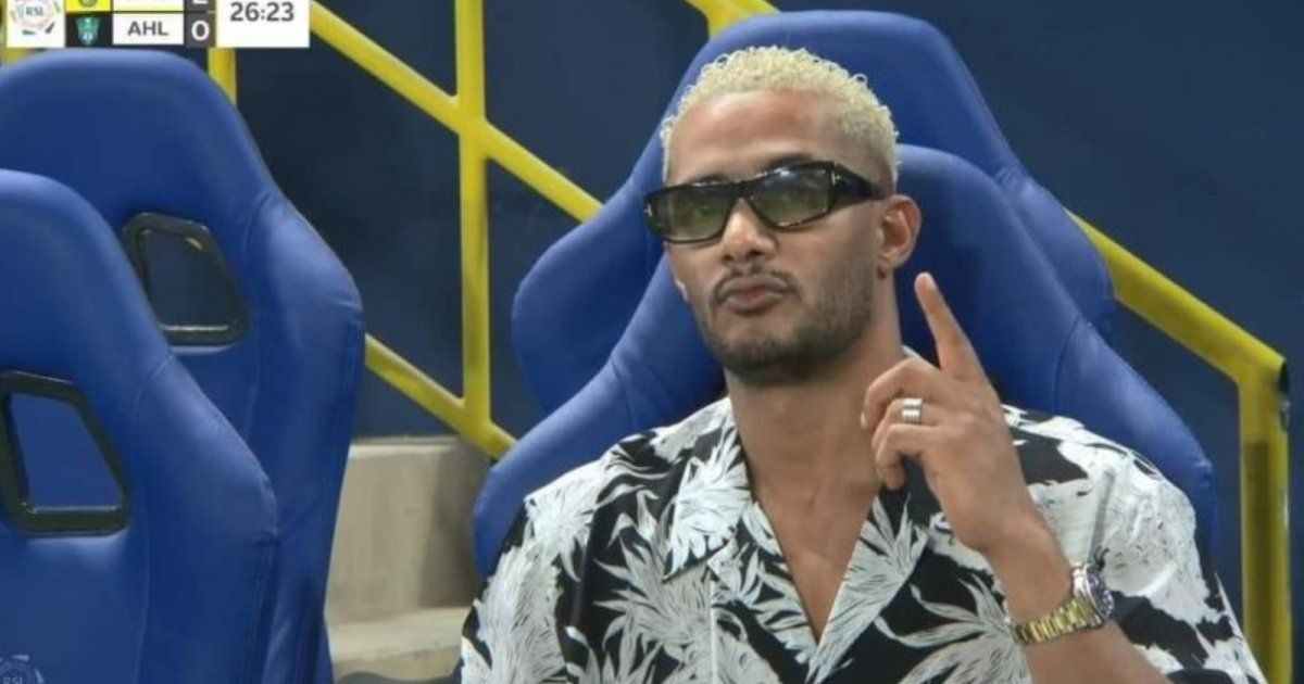 شاهد .. حسابات اجنبية تعتقد أن محمد رمضان هو نيمار .. وانه متواجد في الملعب لمشاهدة كرسيتيانو رونالدو