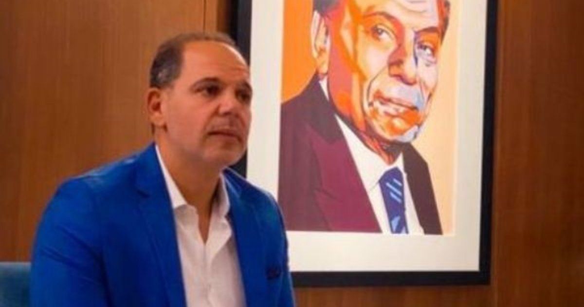 شاهد .. رامي إمام يكشف حالة والده الصحية.. وهذا ما قاله عن عادل إمام