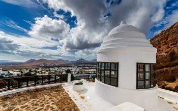 شاهد .. جولة في قصر عمر الشريف الخيالي.. خسره في لعبة قمار وتصميم من عالم آخر