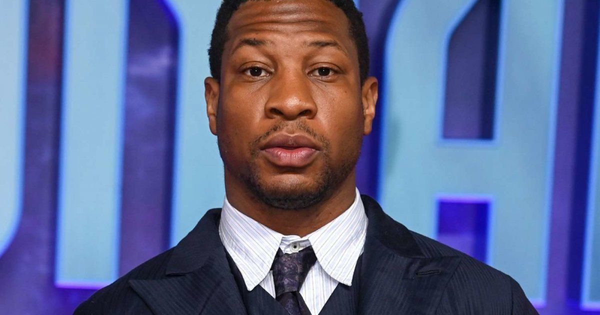 شاهد .. هل جوناثان مايجورز متزوج من هذه الممثلة الشهيرة؟