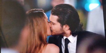 شاهد .. تغير كبير بشخصية "باسل" في "كريستال" وقبلة حميمة تجمعه بستيفاني عطالله تتصدر الترند