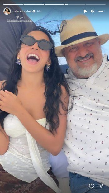 شاهد .. بالصور- من وسط البحر..سلمى أبو ضيف وخالد الصاوي يستمتعان بوقتهما سوياً