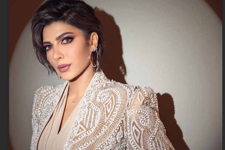 أصال حذفت كل صورها علي السوشيال ميديا : يلا بالسلامة