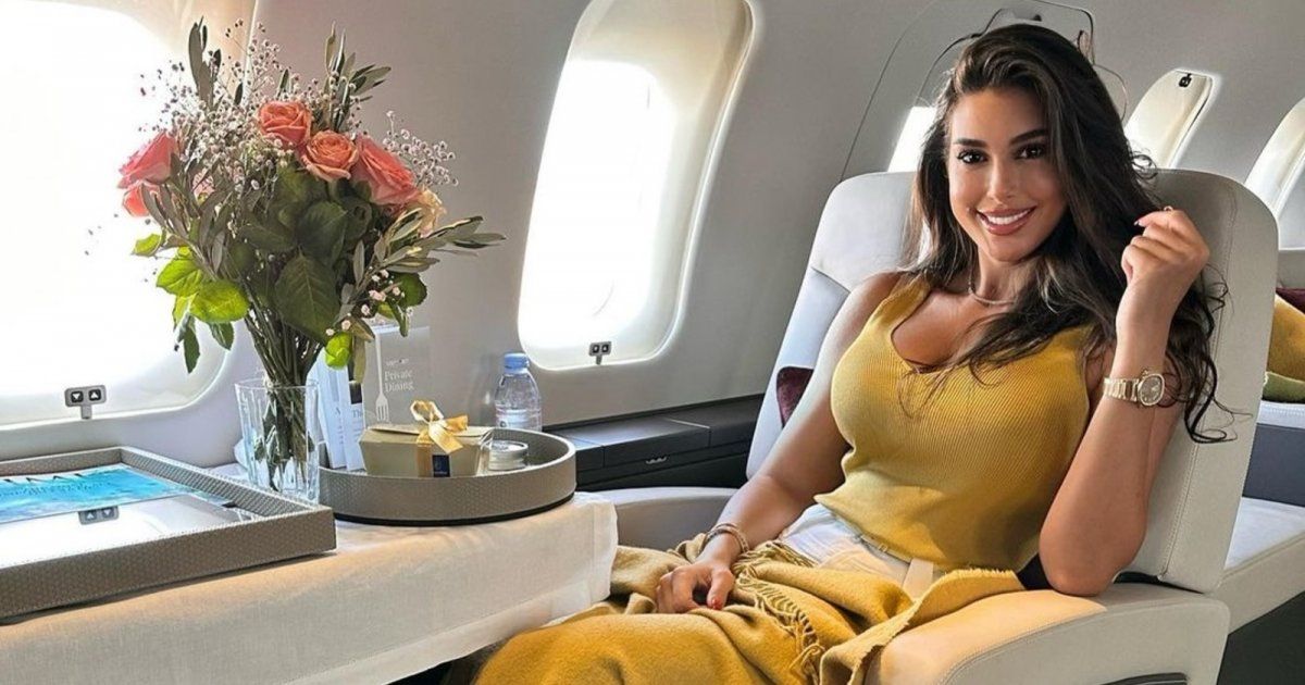 شاهد .. ياسمين صبري تكشف سر لجوئها الدائم للسفر بطائرات خاصة