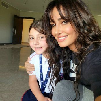 شاهد .. حلا شيحة بأحدث ظهور مع ابنتها وتحتفلان بـ "بداية جديدة" .. بالصورة