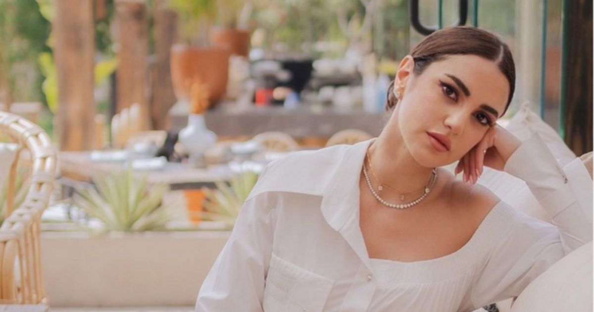 شاهد .. بالصور- بالأبيض والأسود..درة التونسية تستعرض أنوثتها بفستان رائع