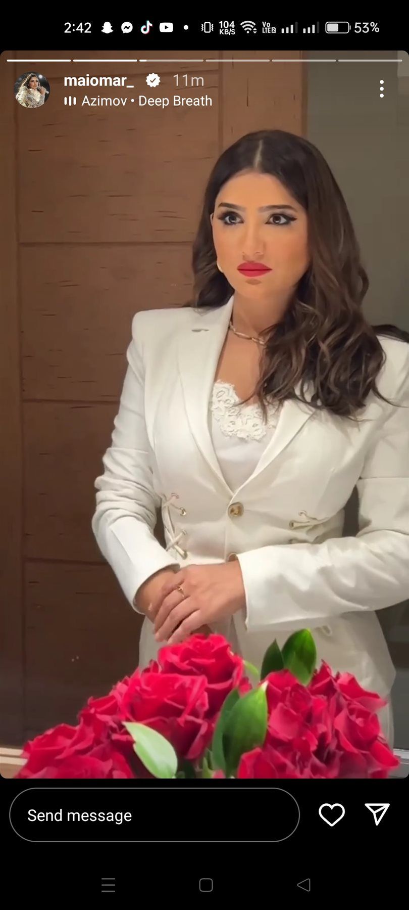 مي عمر لابسة كلاسيك : مش لايق عليكي