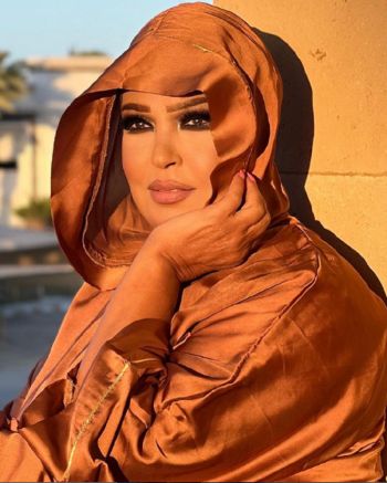 شاهد .. فيفي عبده تخطف الأنظار بالحجاب بإطلالة محتشمة بهذه المناسبة