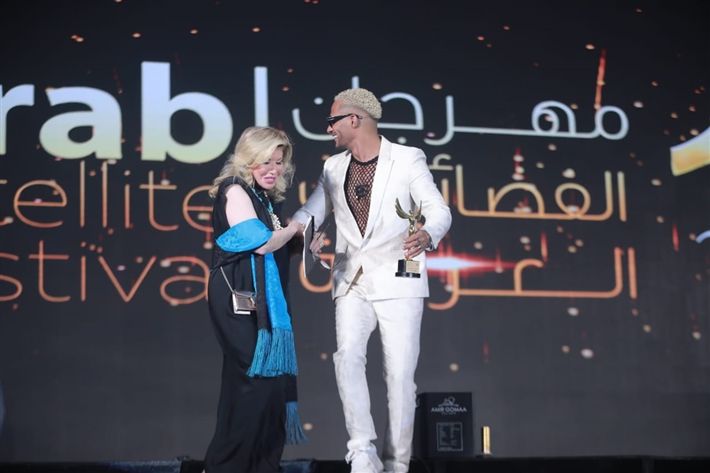 محمد رمضان سحب التريند من البنات : بيحب يلبس شفاف