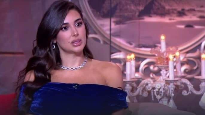 ياسمين صبري أطلقت ام أربعة وأربعين لسان علي كل المنصات