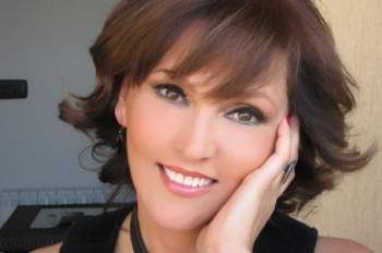 شاهد .. خاص- رولا حمادة:" يجب أن يكره الجمهور رحاب".. وهذا ما حصل في كواليس "كريستال"