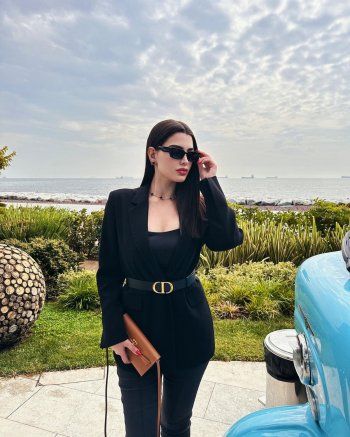 شاهد .. بالصور- من العاصمة التركية إسطنبول.. روان بن حسين تذهل الجمهور بجمالها