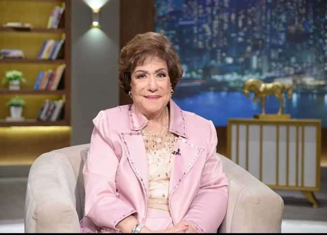 بعد ظهور سميحة أيوب في مناهج المرحلة الابتدائية.. اعرف الكواليس كاملة