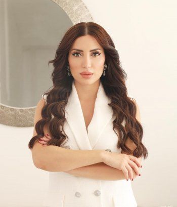 شاهد .. بالصور- الأناقة والجمال..عنوان إطلالة نسرين طافش الرائعة