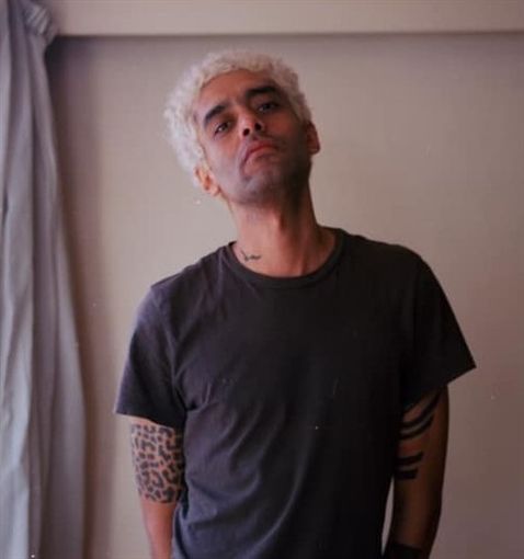 النجوم انهاردة هتلبس اسود و تروح عزاء نجل الفنان سامي العدل