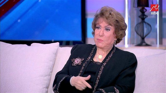 هجوم حاد على الفنانة سميحة أيوب بسبب منهج 6 ابتداري.. اعرف القصة