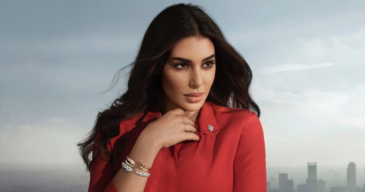 شاهد .. ياسمين صبري تضج أناقة بإطلالتها بفستان أسود ضيق