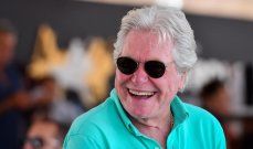 شاهد .. عمرو دياب يشعل المسرح بالأردن وسط حضور جماهيري كبير