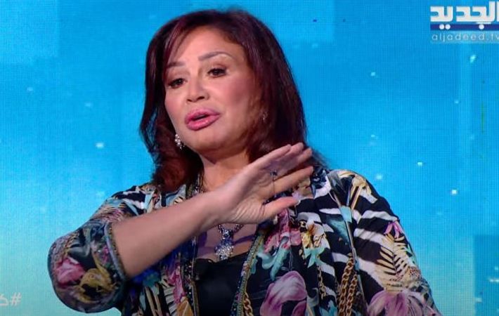 الهام شاهين بتعمل كل حاجة : بتدعم المثلية و تشتم الشيوخ و تدعي في الكنيسة