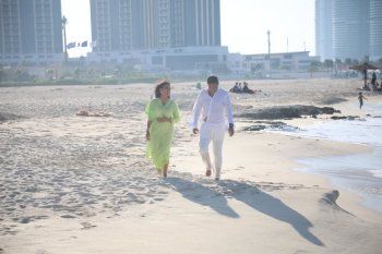 شاهد .. ممثل مصري بطل فيديو كليب لطيفة الجديد "سحابة صيف"