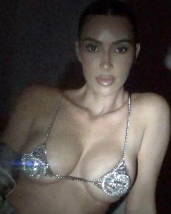 شاهد .. كيم كارداشيان بأجرأ إطلالة على الإطلاق.. تخطت المحظور ! - بالصور