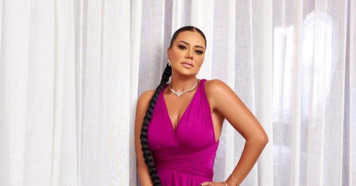 شاهد .. بالصور-بلوك رائع.. رانيا يوسف تتألق بجمالها وتسحر الجمهور