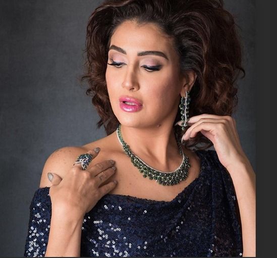 صورة جديدة لغادة عبد الرازق : خسيتي كدا ليه ياتيتا !!