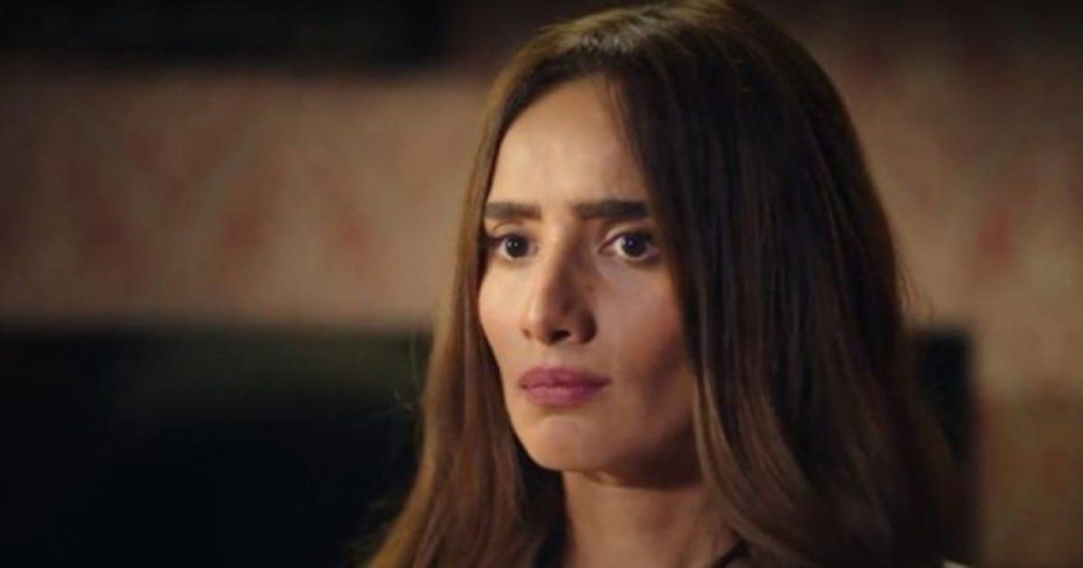 شاهد .. زينة تنشر صورة وهي تحتضن ابنيها .. احتفالاً بهذه المناسبة