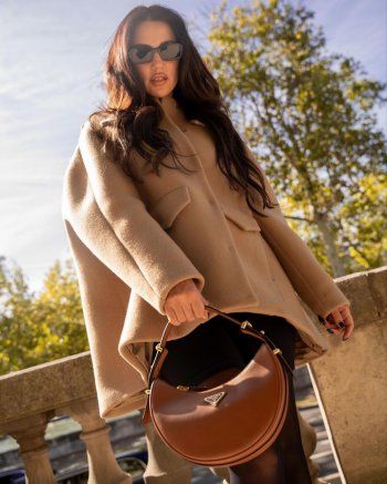 شاهد .. بالصور- بلوك خريفي رائع..درة التونسية تسحر الجمهور بجمالها وأناقتها