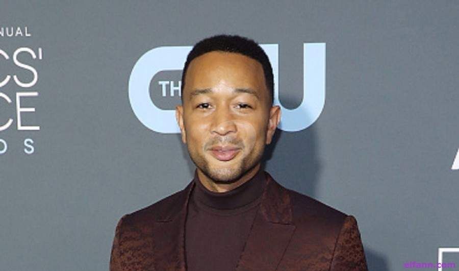 شاهد .. بالفيديو - شبيه جون لجند يشارك في "The Voice" ووبقية مدربي يندهشون