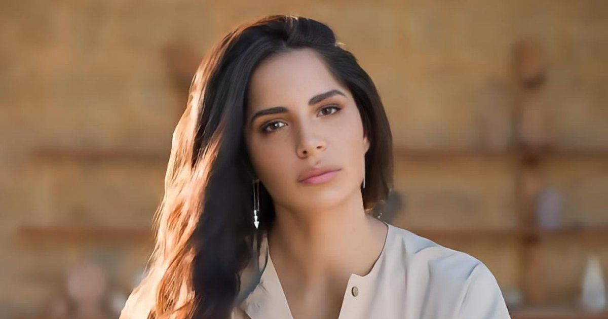 شاهد .. آمال ماهر بإطلالة جميلة من كواليس تصوير أحدث كليباتها الغنائية