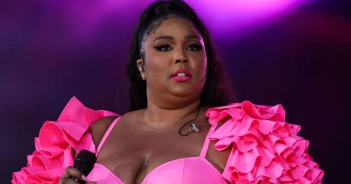 شاهد .. بعد قضية ليزو...إحدى الفنانات الشهيرة تدعمها