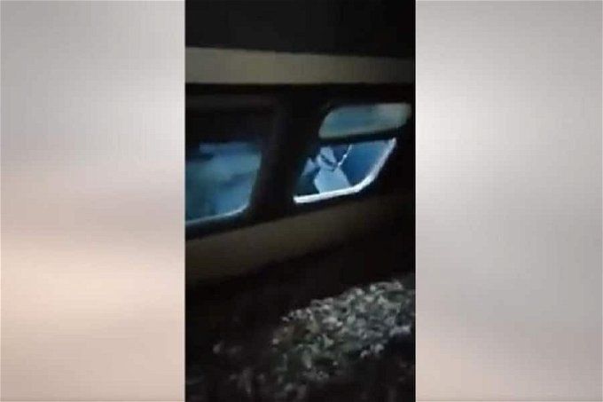 أخبار مصر | إصابة 14 مواطن.. تفاصيل مأساوية في انقلاب أتوبيس ميني باص أعلى محور الأوتوستراد