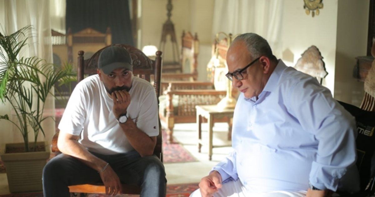شاهد .. بيومي فؤاد ورنا رئيس ينهيان تصوير فيلم "أسود ملون" وهذا موعد طرحه