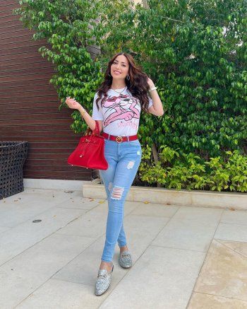 شاهد .. بالصور- بالكاجوال الرائع.. نسرين طافش تتألقت بجمالها ورشاقتها