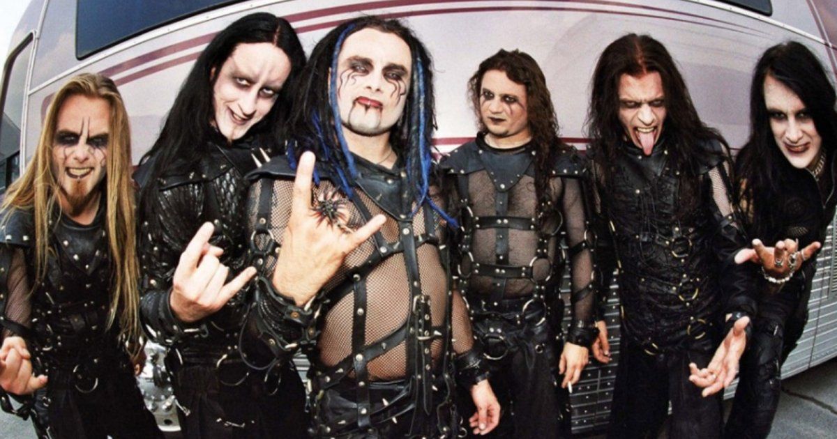 شاهد .. وفاة أحد أعضاء فرقة "Cradle Of Filth" عن عمر 44 عاماً