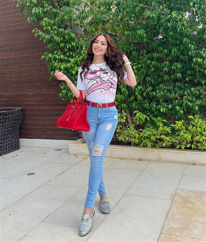 بتستعرض أنوثتها.. نسرين طافش بإطلالة جريئة في أحدث ظهور