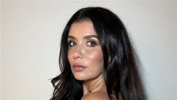 تعالي شاهد غادة عادل في أحدث ظهور : ملامحها كبرت أوي