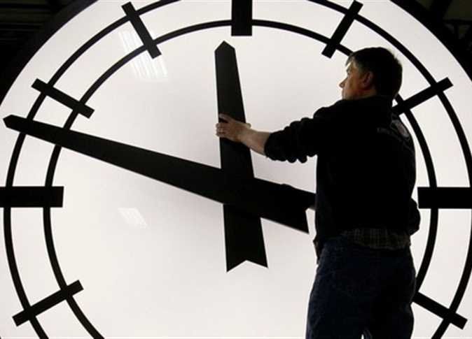 أخبار مصر | موعد انتهاء التوقيت الصيفي.. اعرف رسمياً هتأخرها أمته