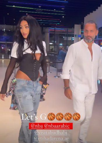 شاهد .. بالصور - مايا دياب تغير لون شعرها وتستعرض رشاقتها بهذه الإطلالة