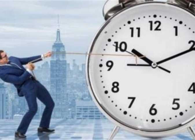 أخبار مصر | موعد انتهاء التوقيت الصيفي.. اعرف رسمياً هتأخرها أمته