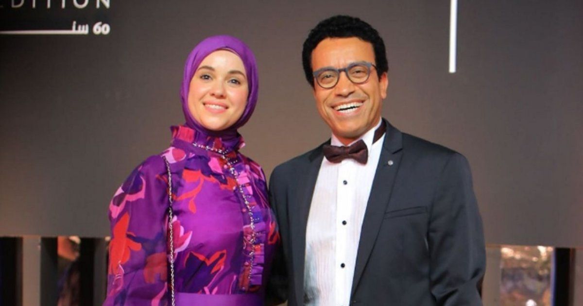 شاهد .. بالصورة- في عيد زواجهما الـ 13.. سامح حسين يشكر زوجته وهذا ما قاله