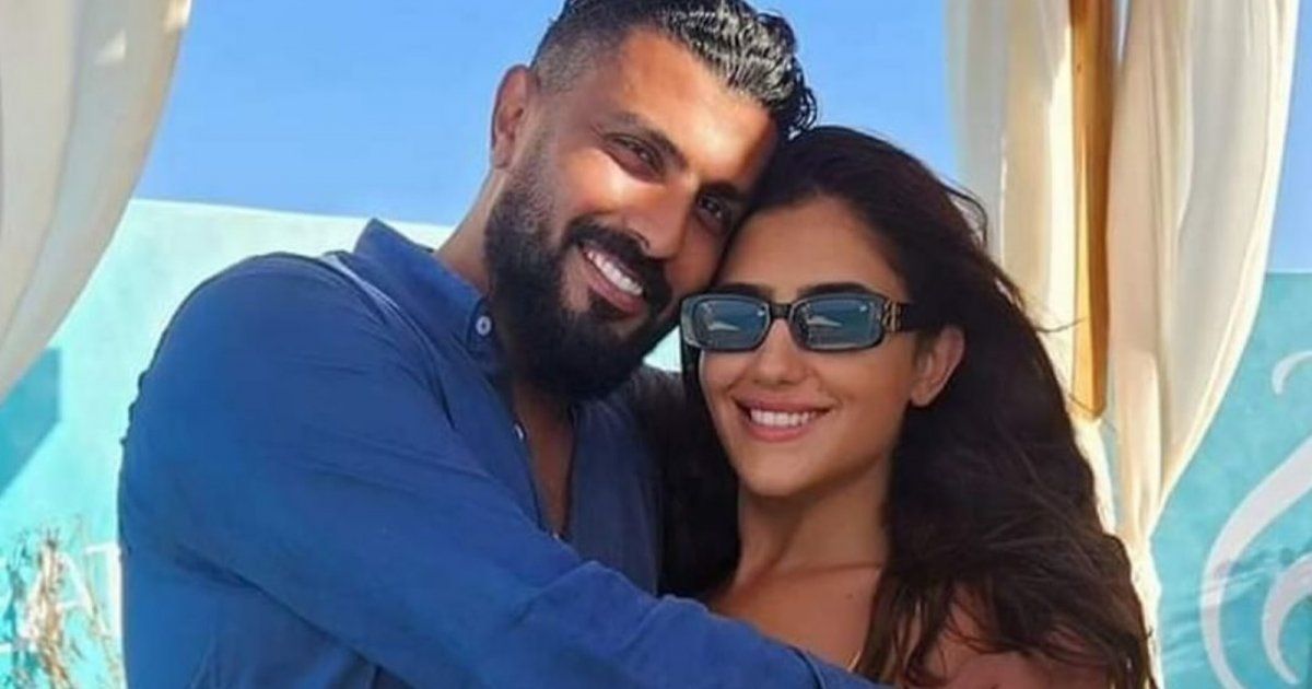 شاهد .. في ذكرى زواجهما الـ 13.. تعرفوا إلى فارق العمر بين محمد سامي ومي عمر