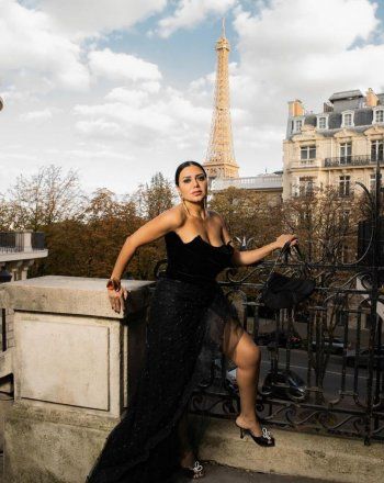 شاهد .. بطانة فستان رانيا يوسف تثير الجدل مجدداً... بالصور