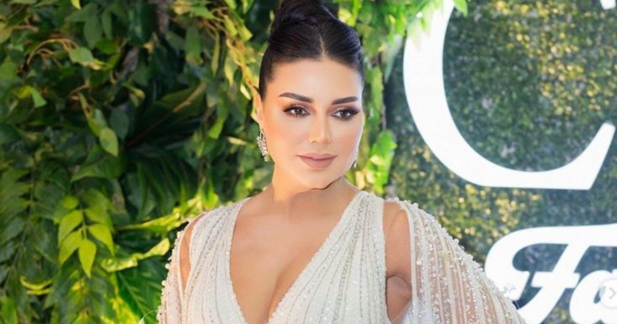 شاهد .. بطانة فستان رانيا يوسف تثير الجدل مجدداً... بالصور