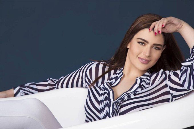 مرض نادر يصيب الكويتية روان بن حسين.. ليس له علاج