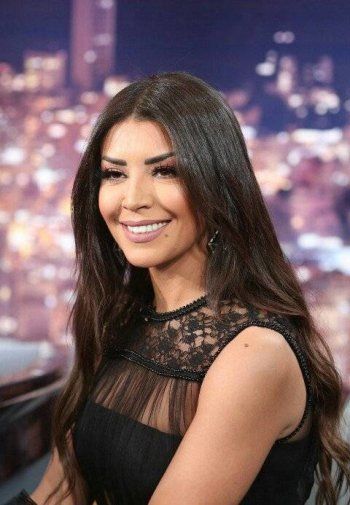 شاهد .. احذروا من هي هذه الطفلة التي أصبحت فنانة مشهورة؟