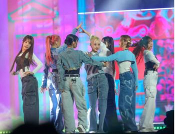 شاهد .. بالصور - اختتام مهرجان KCON في العاصمة السعودية الرياض وسط حضور عربي وأجنبي ضخم