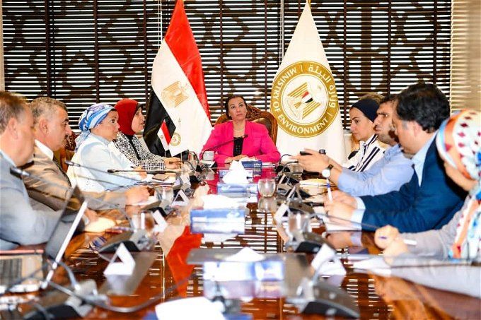 أخبار مصر | وزيرة البيئة تشدد على ضرورة رصد أي حرق للمخلفات الزراعية ومعاقبة المخالفين